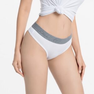 Damenstring in Weiß mit grauem Bambusbund, Ollies Fashion.