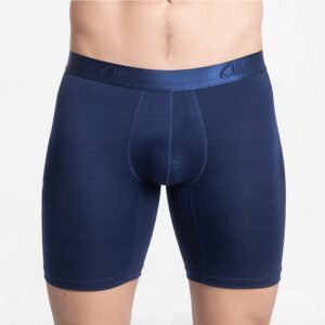 Lange Boxershorts für Herren in mittelalterblau, aus MicroModal von Tencel gefertigt.