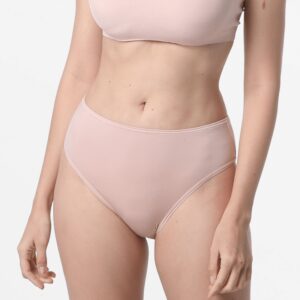 Bequemer Mini-Slip für Damen aus nachhaltigem Micro Modal in Beige.