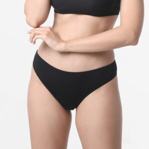 Ökologischer Brazilian String Slip von Ollies Fashion in Schwarz, mit flachen Nähten aus Micro Modal.